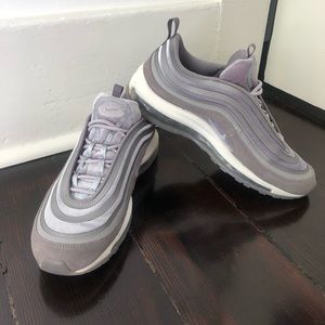 NWOT Nike Airmax 97 in lavender velvet